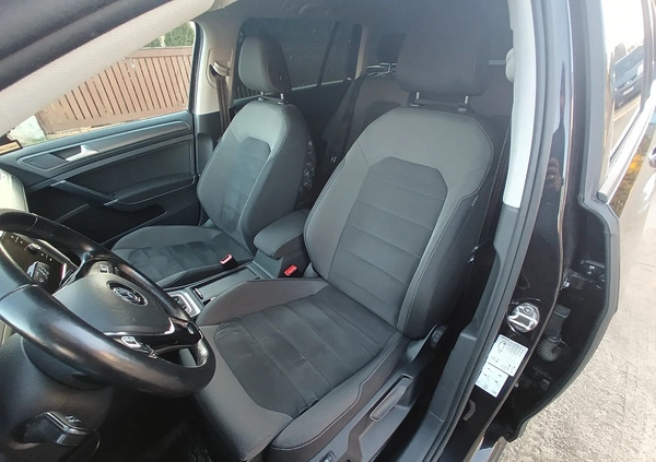 Volkswagen Golf cena 63900 przebieg: 194200, rok produkcji 2019 z Braniewo małe 301